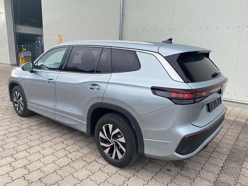 Gebraucht VW Tayron 150 PS (110 kW) 2025 Silber SUV