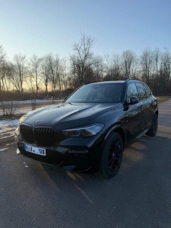 Schwarz Gebraucht 2022 BMW X5 M Sport SUV | 51.800 € (Guter Preis) - Bild 1/4