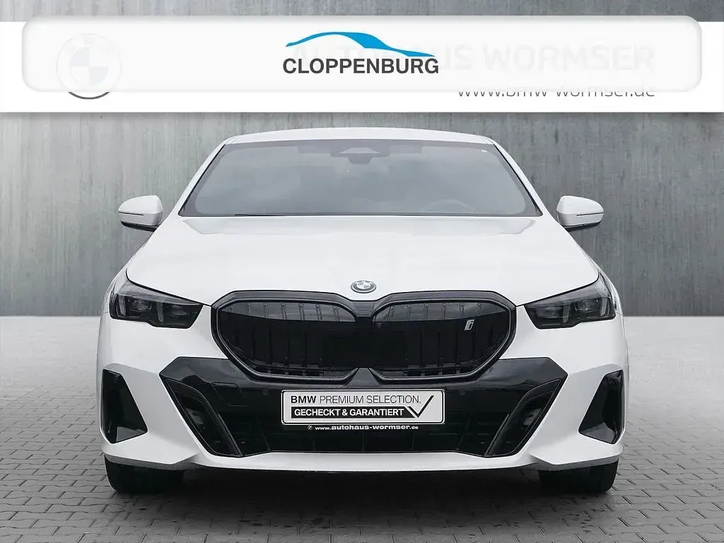 Gebraucht BMW i5 M Sport 250 kW (340 PS) 2025 Weiß Limousine
