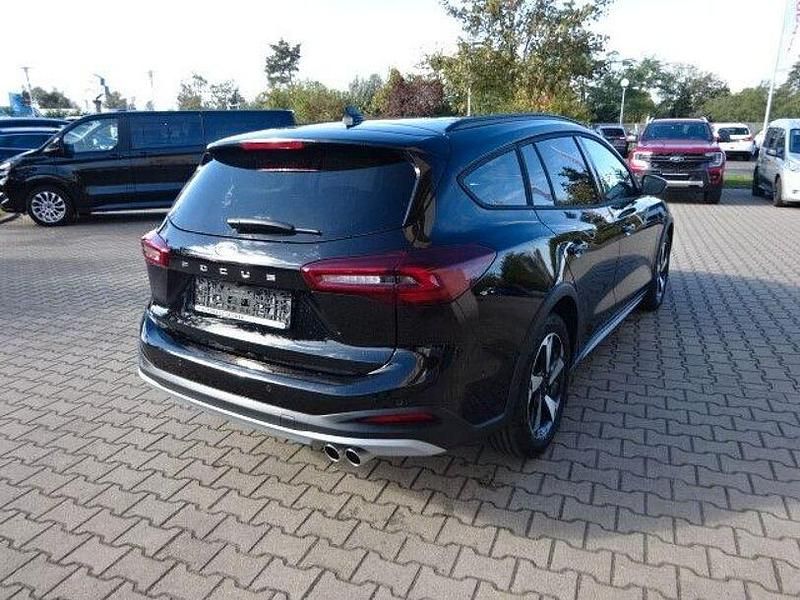Gebraucht Ford Focus Active X 116 PS (85 kW) 2024 Schwarz Limousine