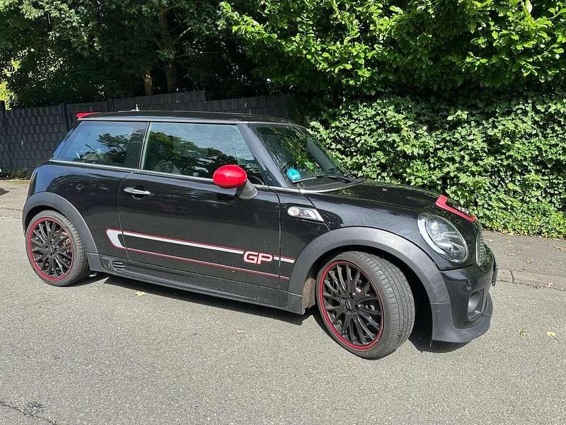 Schwarz Gebraucht 2014 Mini Cooper SD Kleinwagen | 8.999 € (Guter Preis) - Bild 1/4
