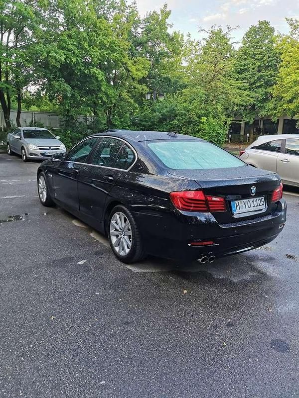 Gebraucht BMW 520 Luxury Line 190 PS (139 kW) 2016 Limousine