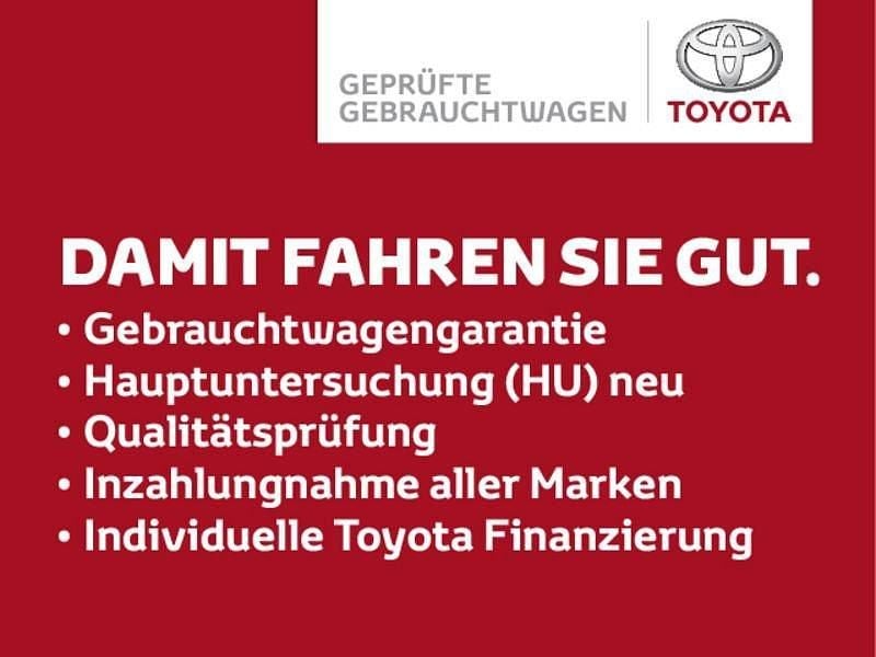 Metallic Gebraucht 2024 Toyota Yaris Hybrid Team Kleinwagen | 21.498 € (Superpreis) - Bild 1/1