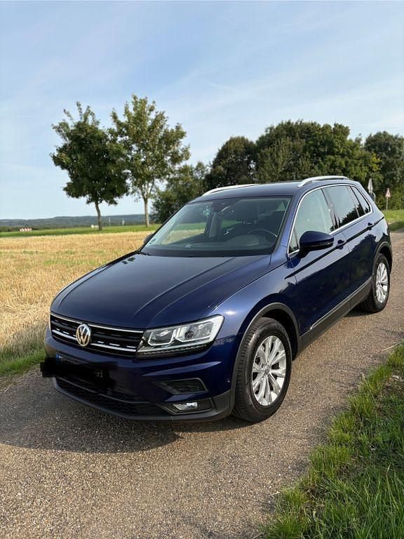 Blau Gebraucht 2020 VW Tiguan Comfortline SUV | 20.999 € (Fairer Preis) - Bild 1/4