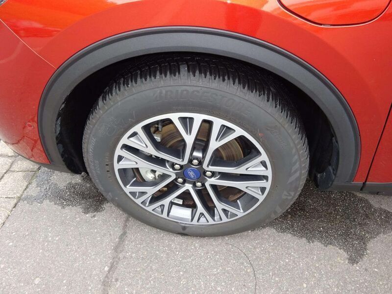 Gebraucht Ford Kuga Titanium 224 PS (164 kW) 2020 Sedonaorange metallic SUV