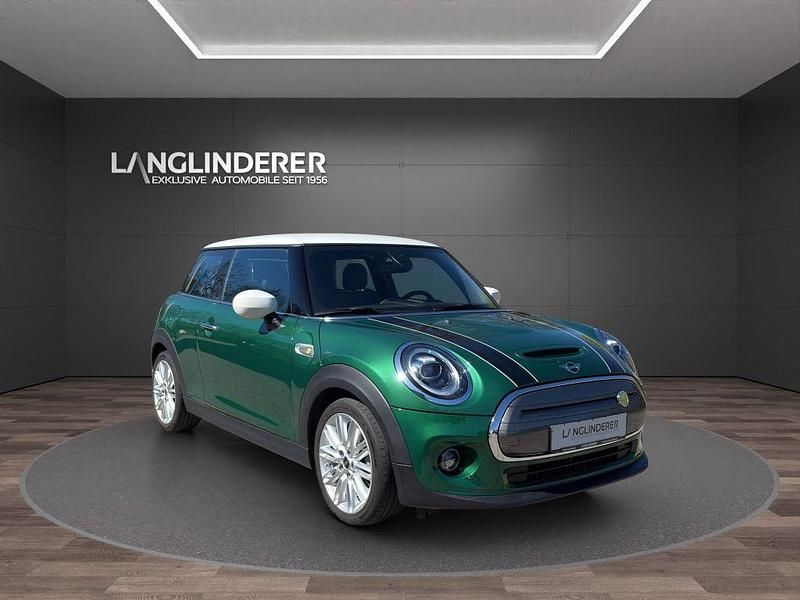 Gebraucht Mini Cooper SE 135 kW (184 PS) 2021 British racing green iv metall Kleinwagen