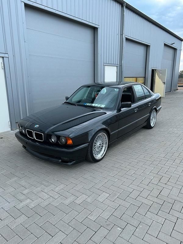 Gebraucht BMW 525 192 PS (141 kW) 1992 Schwarz Limousine