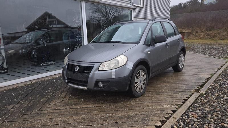 Gebraucht Fiat Sedici 120 PS (88 kW) 2008 Grau SUV
