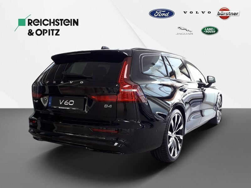 Gebraucht Volvo V60 Ultimate 197 PS (144 kW) 2023 Onyxblack Kombi