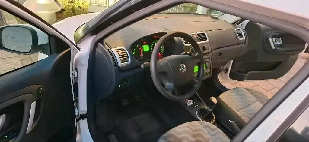 Gebraucht Skoda Fabia 2009 Weiß Kombi