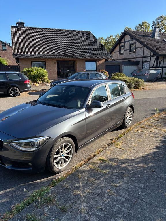 Schwarz Gebraucht 2014 BMW 116 Kleinwagen | 7.700 € (Fairer Preis) - Bild 1/4