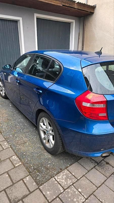 Gebraucht BMW 118 143 PS (105 kW) 2007 Blau Kleinwagen