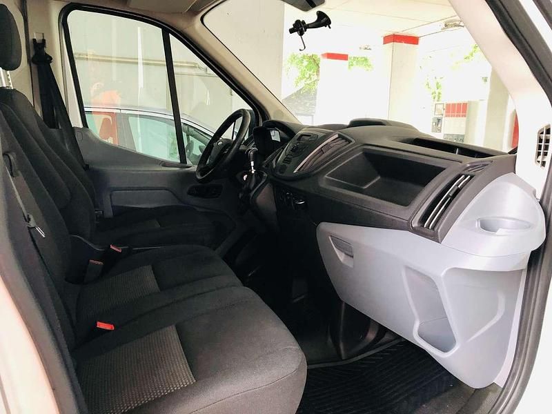 Gebraucht Ford Transit 131 PS (96 kW) 2016 Frostweiß Van / Kleinbus