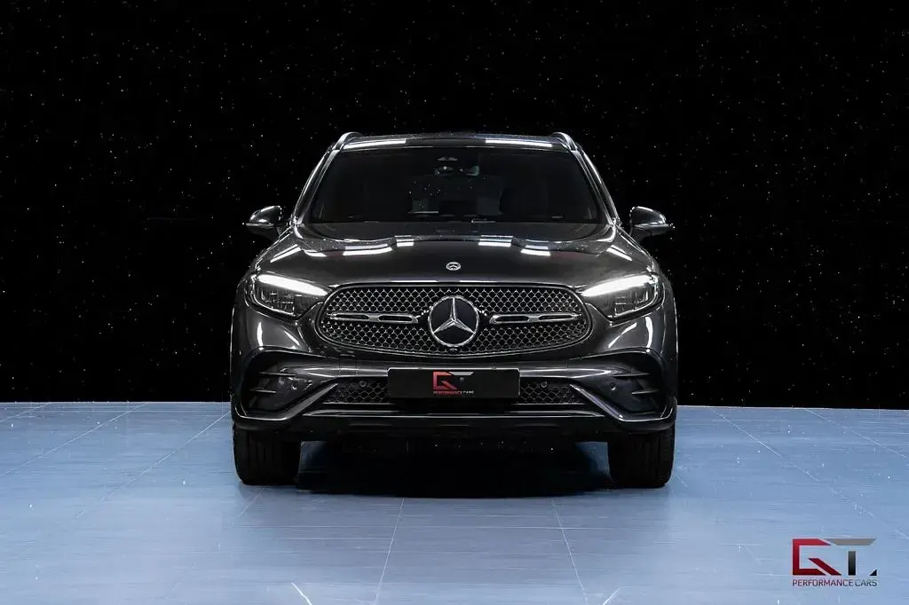 Gebraucht Mercedes GLC300e AMG 313 PS (230 kW) 2025 Grau SUV