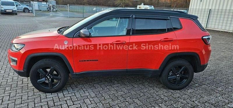 Gebraucht Jeep Compass Trailhawk 170 PS (125 kW) 2019 Orange SUV
