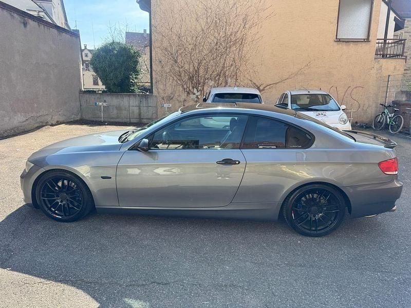 Gebraucht BMW 325 218 PS (160 kW) 2006 Grau Coupé
