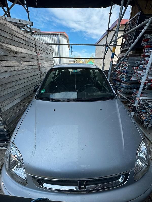 Second-hand Honda Logo 66 CP (48 kW) 2000 Argintiu Hatchback