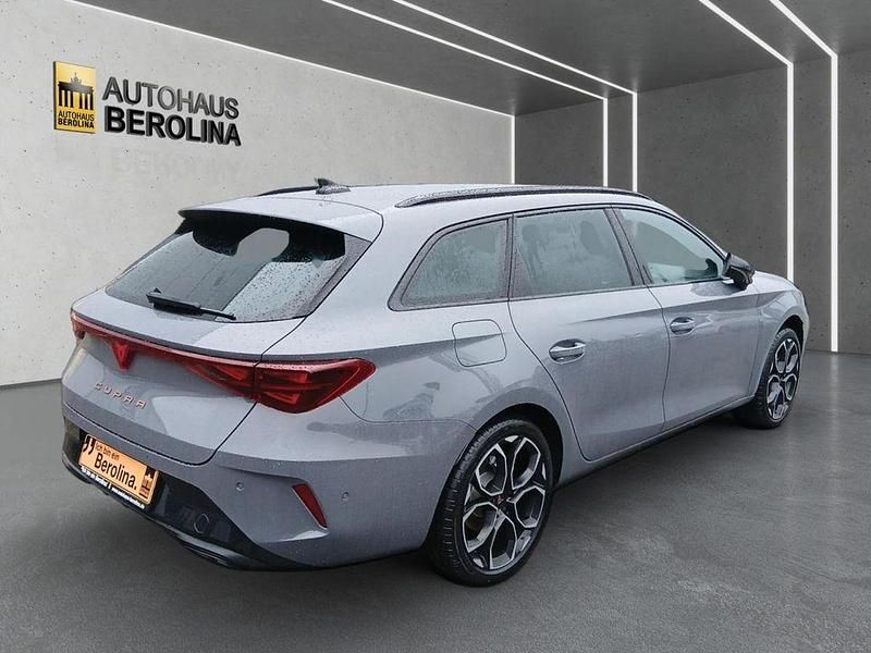 Neu Cupra Leon 150 PS (110 kW) 2026 Grau Limousine