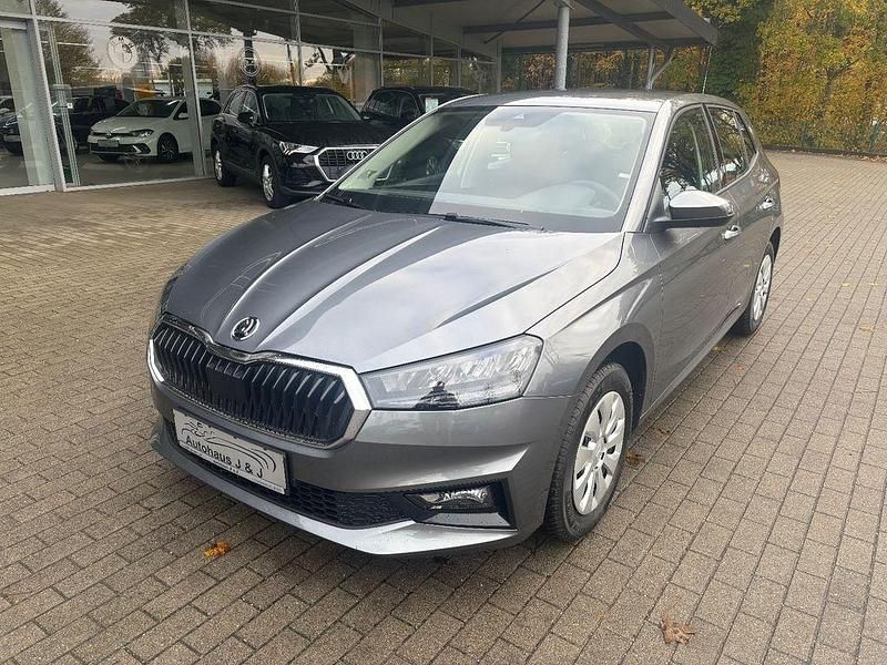 Neu Skoda Fabia 116 PS (85 kW) 2025 Grau Kleinwagen