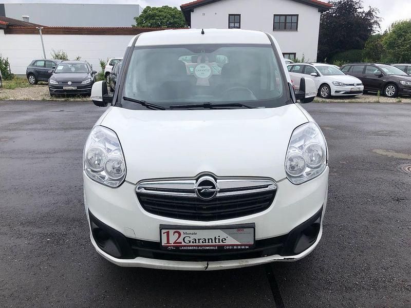 Usata Opel Combo 120 CV (88 kW) 2016 Bianco Monovolume