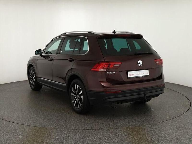 Gebraucht VW Tiguan IQ Drive 150 PS (110 kW) 2020 Rot SUV