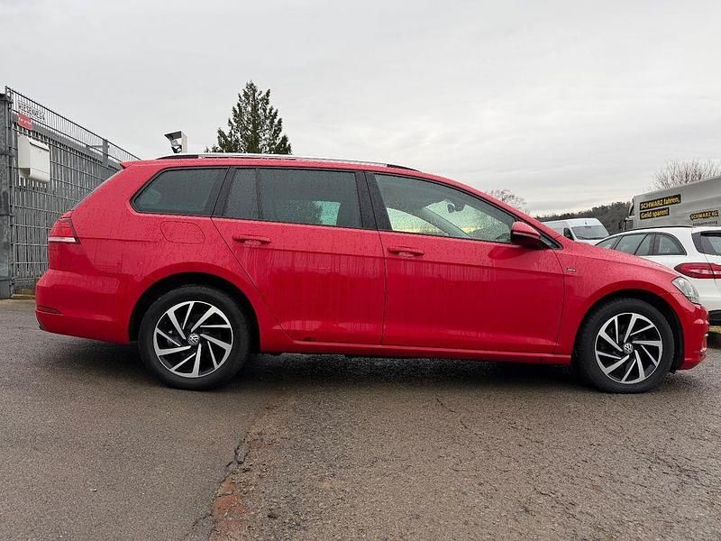 Gebraucht VW Golf VII Join 116 PS (85 kW) 2018 Rot Kombi