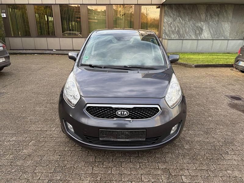 Gebraucht Kia Venga Vision 128 PS (94 kW) 2012 Grau Kleinwagen
