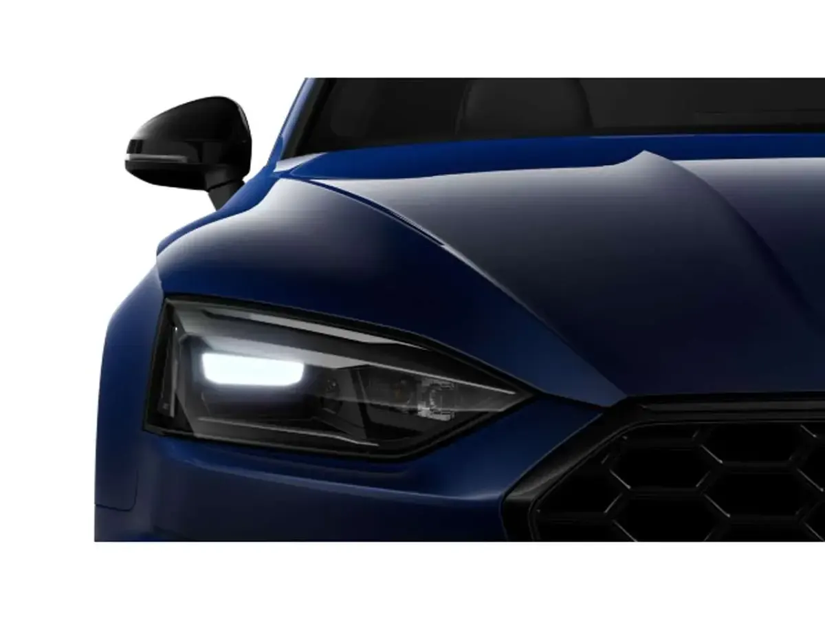 Second-hand Audi A5 S-Line 204 CP (150 kW) 2023 Albastru Coupe