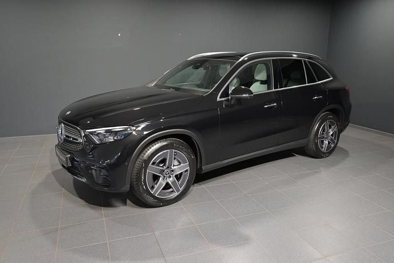 Schwarz Gebraucht 2023 Mercedes GLC300 AMG SUV | 55.890 € (Superpreis) - Bild 1/3