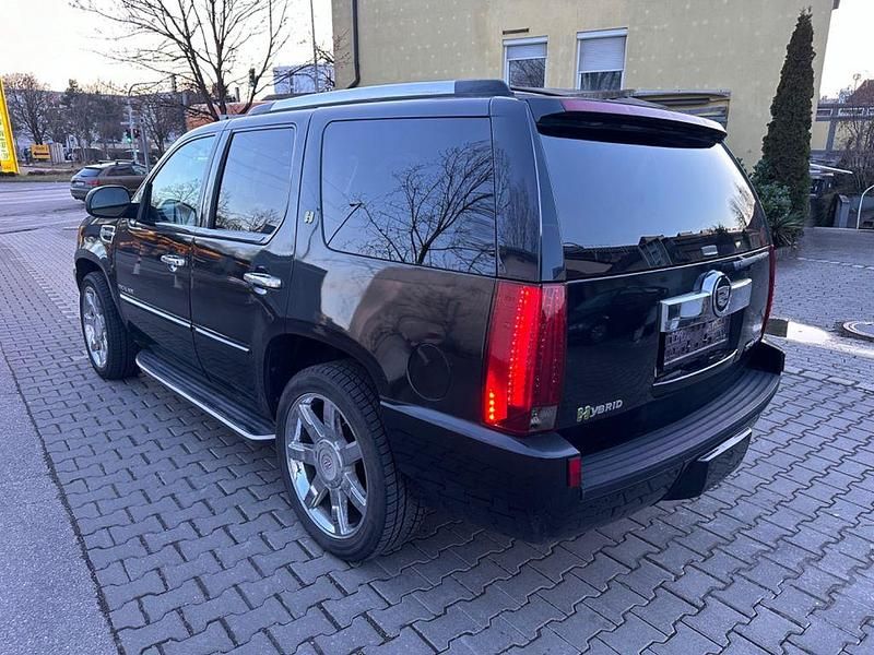 Gebraucht Cadillac Escalade 332 PS (244 kW) 2010 Schwarz SUV