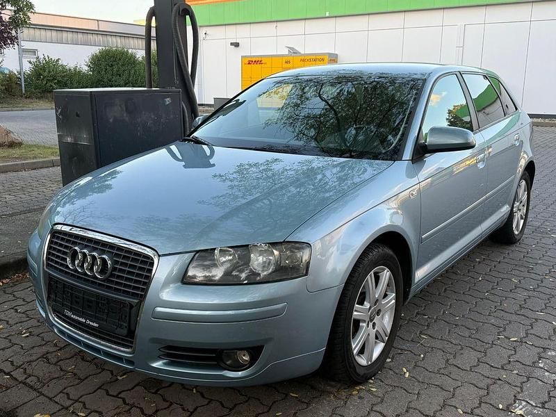 Blau Gebraucht 2005 Audi A3 Sportback Ambiente Limousine | 5.000 € (Fairer Preis) - Bild 1/4