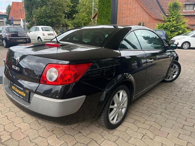 Gebraucht Renault Mégane II Privilege 135 PS (99 kW) 2005 Perlmuttschwarz Cabrio