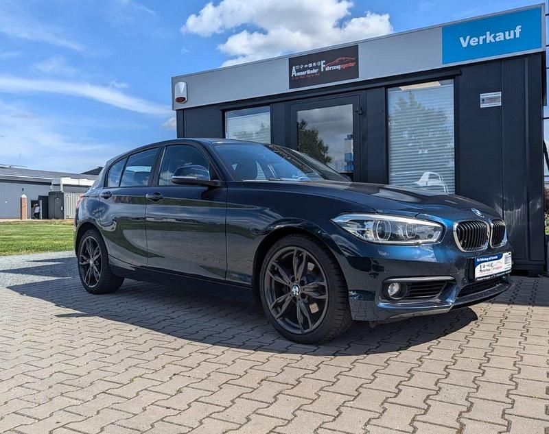 Midnight blue metallic Gebraucht 2016 BMW 120 Advantage Kleinwagen | 15.990 € (Fairer Preis) - Bild 1/4