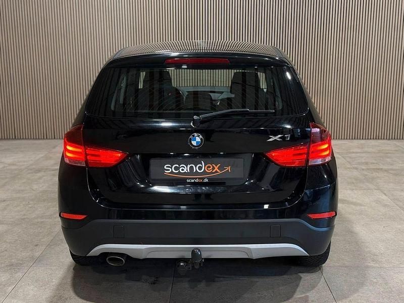 Second-hand BMW X1 143 CP (105 kW) 2015 Negru SUV