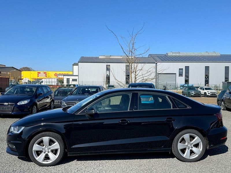 Gebraucht Audi A3 Ambition 125 PS (91 kW) 2015 Schwarz Limousine