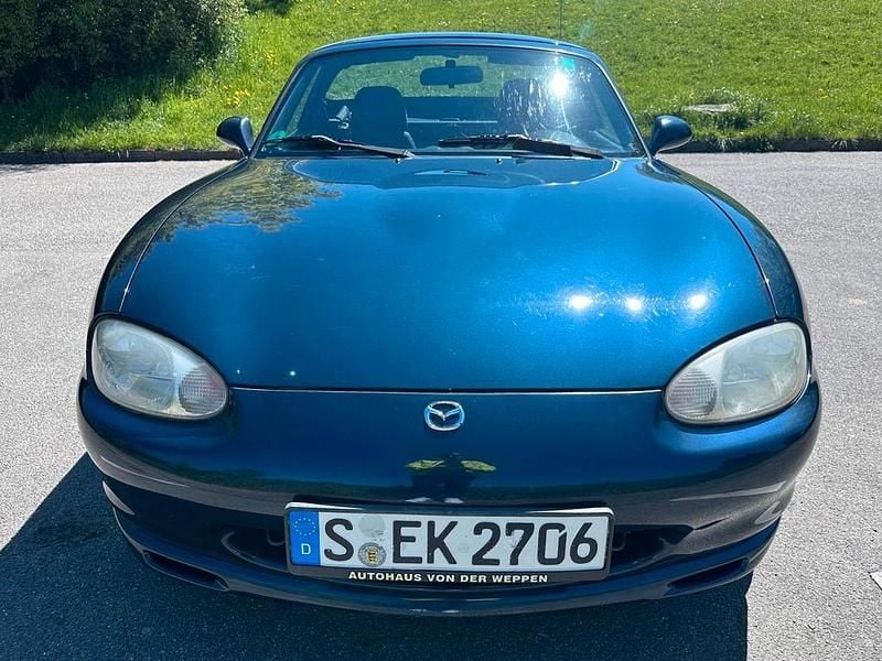 Second-hand Mazda MX5 140 CP (102 kW) 1999 Albastru Cabrio