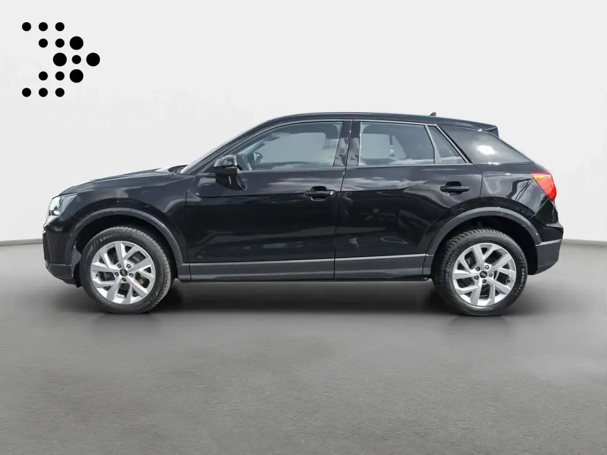 Gebraucht Audi Q2 Advanced Plus 150 PS (110 kW) 2025 Mythosschwarz metallic SUV