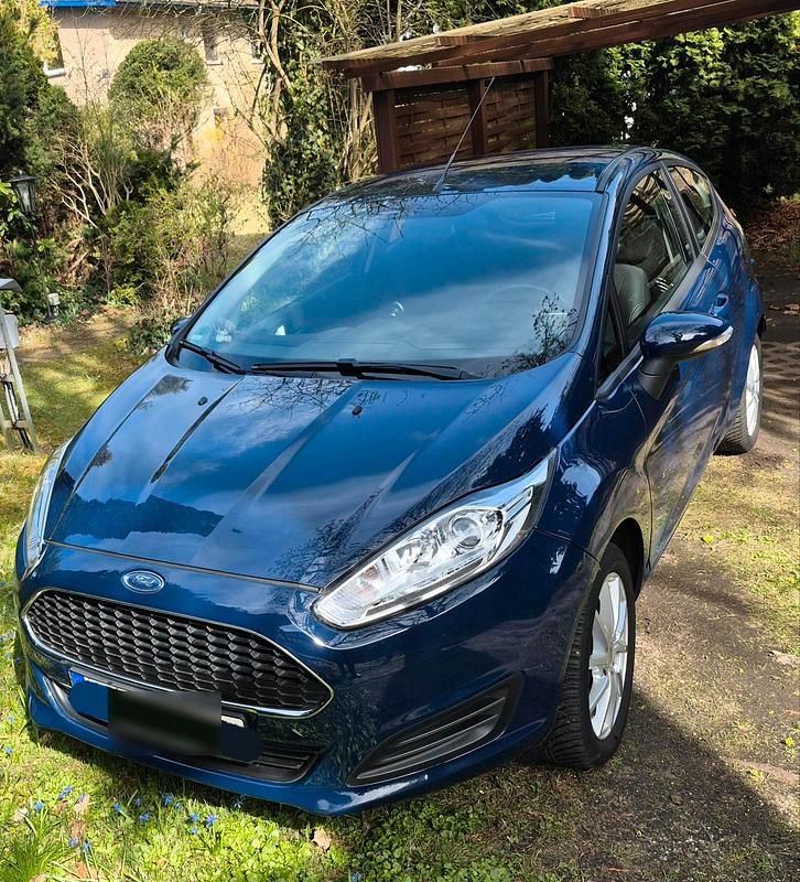Gebraucht Ford Fiesta Trend 60 PS (44 kW) 2017 Blau Kleinwagen