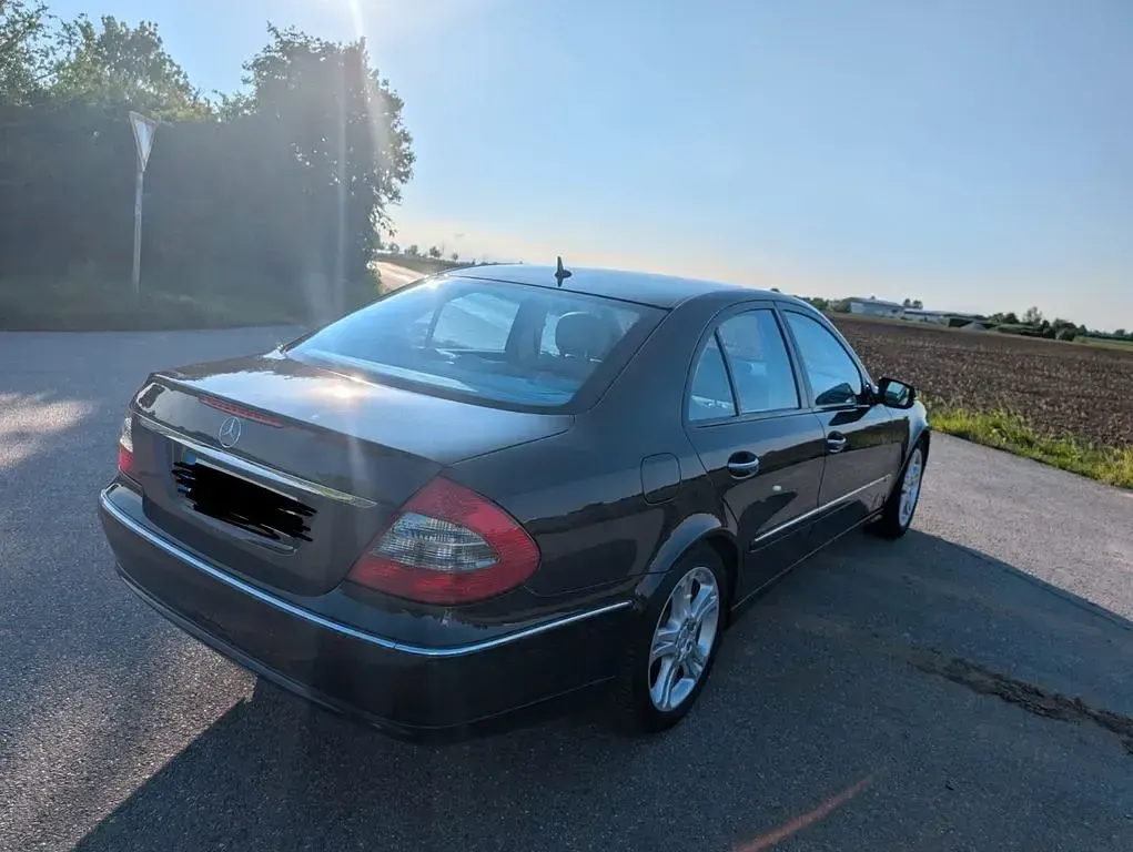 Occasion Mercedes E200 Avantgarde 184 ch (135 kW) 2007 Bleue Berline