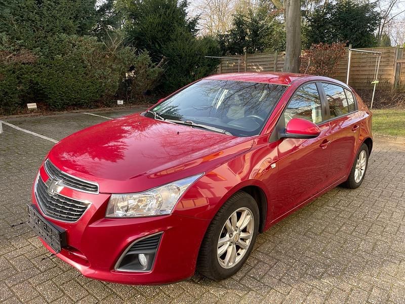 Gebraucht Chevrolet Cruze 130 PS (95 kW) 2012 Rot Limousine