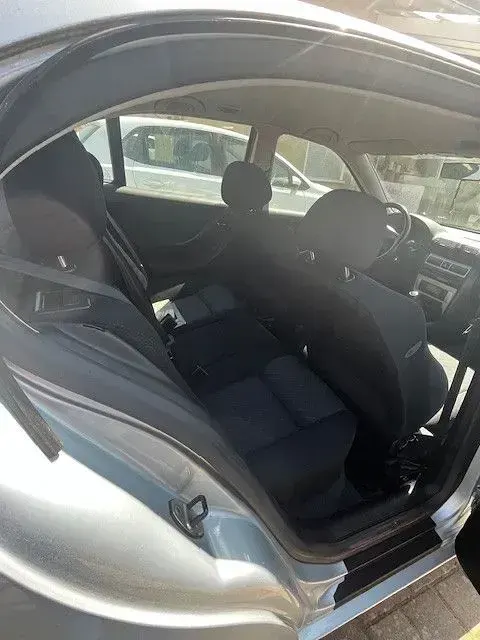 Second-hand Seat Leon 105 CP (77 kW) 2005 Argintiu Hatchback