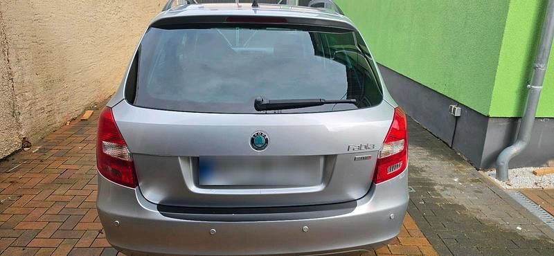 Gebraucht Skoda Fabia 90 PS (66 kW) 2012 Grau Kombi