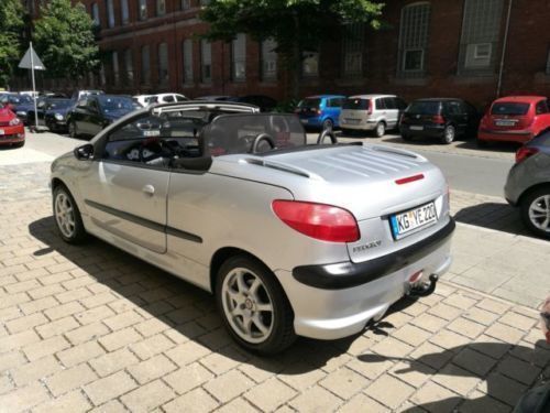 Verkauft Peugeot 206 Cc 110 Platinum G Gebraucht 2002 145 000 Km Gebraucht Peugeot 206 Cc 110 Platinum Guter Zustand Cabrio