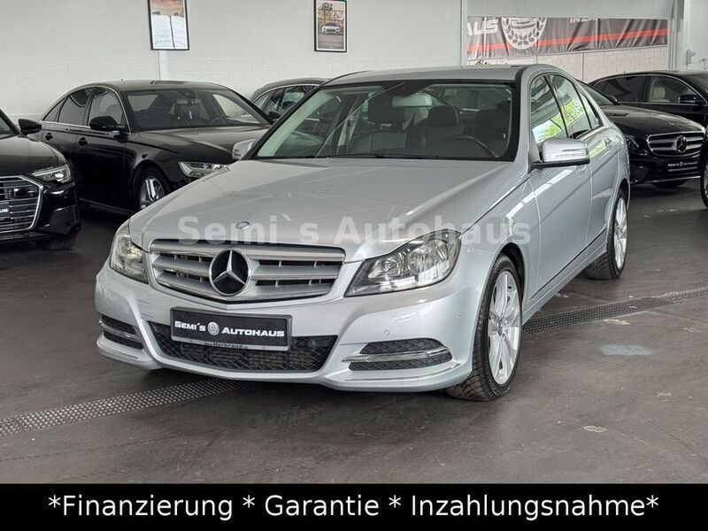 Silber Gebraucht 2012 Mercedes C180 Avantgarde Limousine | 10.450 € (Fairer Preis) - Bild 1/4