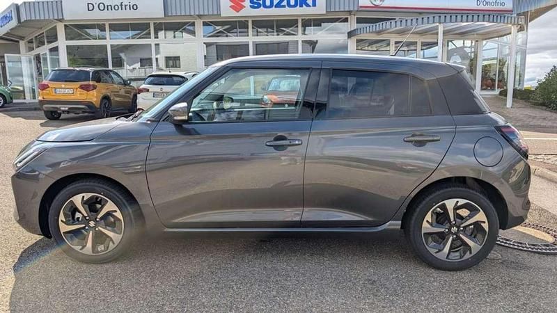Neu Suzuki Swift Comfort+ 83 PS (61 kW) 2025 Mineral gray metallic Kleinwagen
