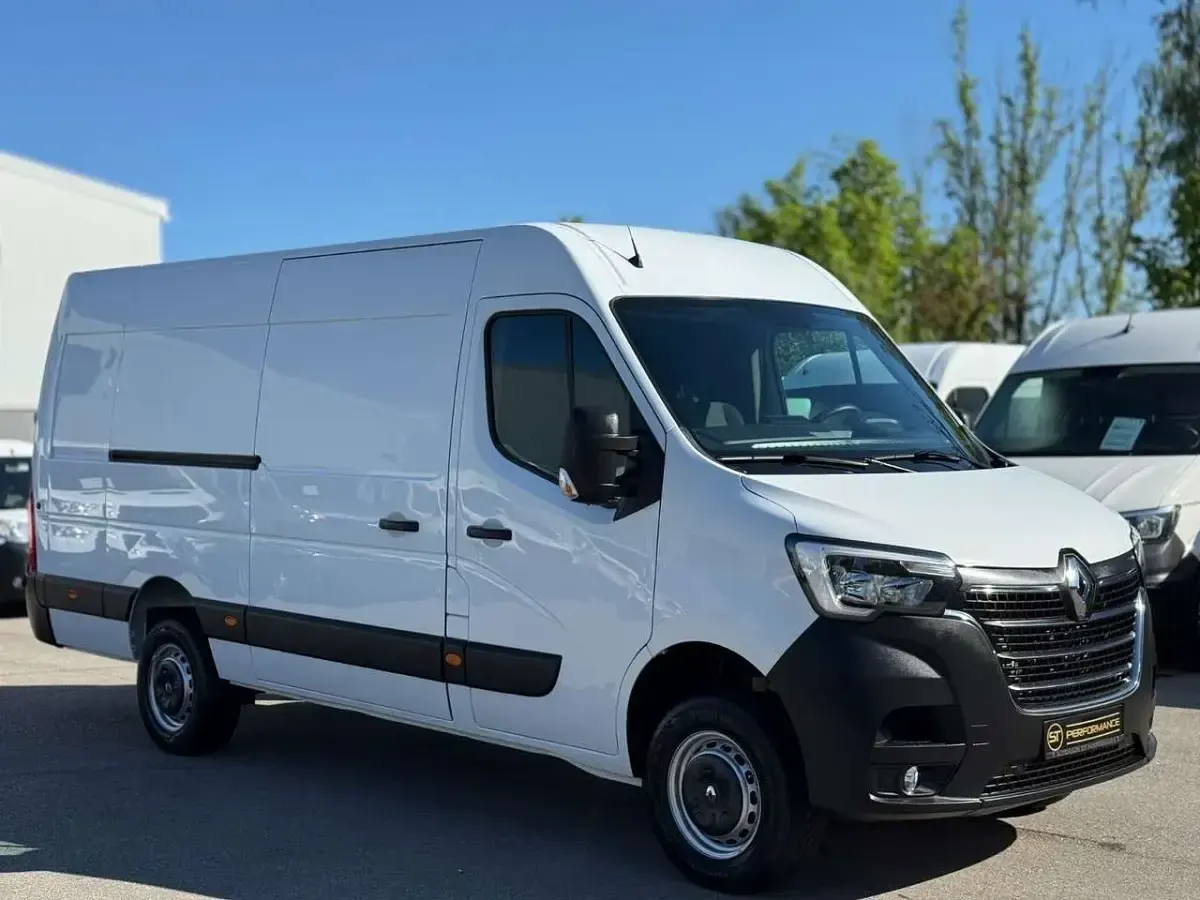 Gebraucht Renault Master 131 PS (96 kW) 2021 Weiß Van / Kleinbus