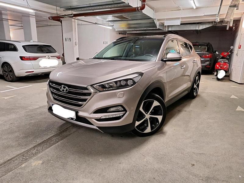 Andere farben Gebraucht 2016 Hyundai Tucson SUV | 18.200 € (Teuer) - Bild 1/4
