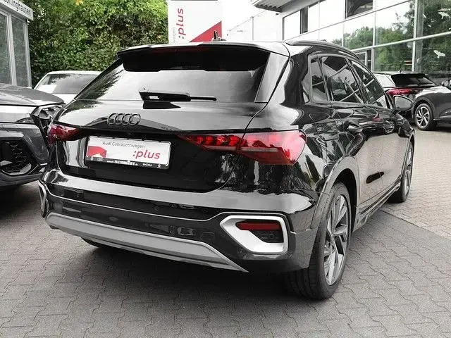 Gebraucht Audi A3 S-Line 150 PS (110 kW) 2025 Mythosschwarz metallic Limousine