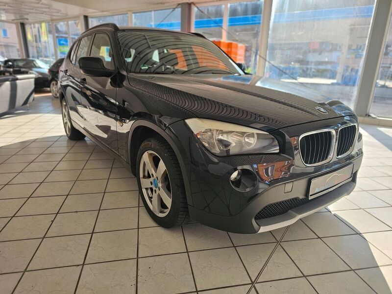 Schwarz Gebraucht 2011 BMW X1 Sport Line SUV | 6.999 € (Fairer Preis) - Bild 1/4