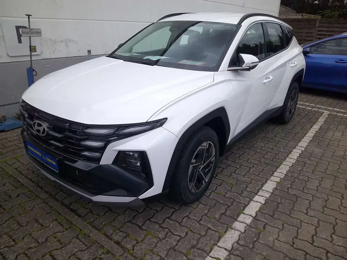 Gebraucht Hyundai Tucson 160 PS (117 kW) 2025 (atlas white)/verschieden SUV